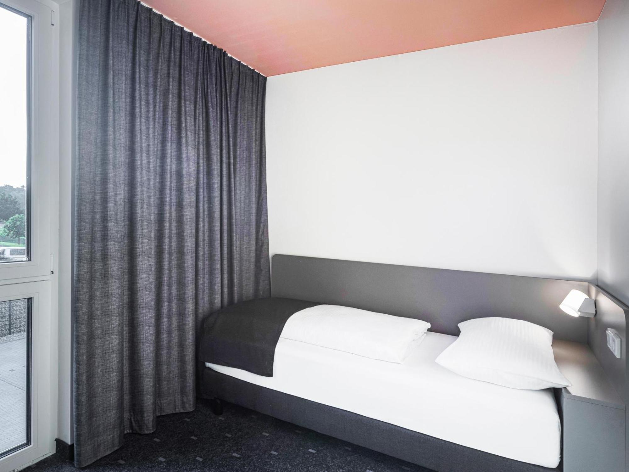B&B Hotel Dessau Eksteriør billede
