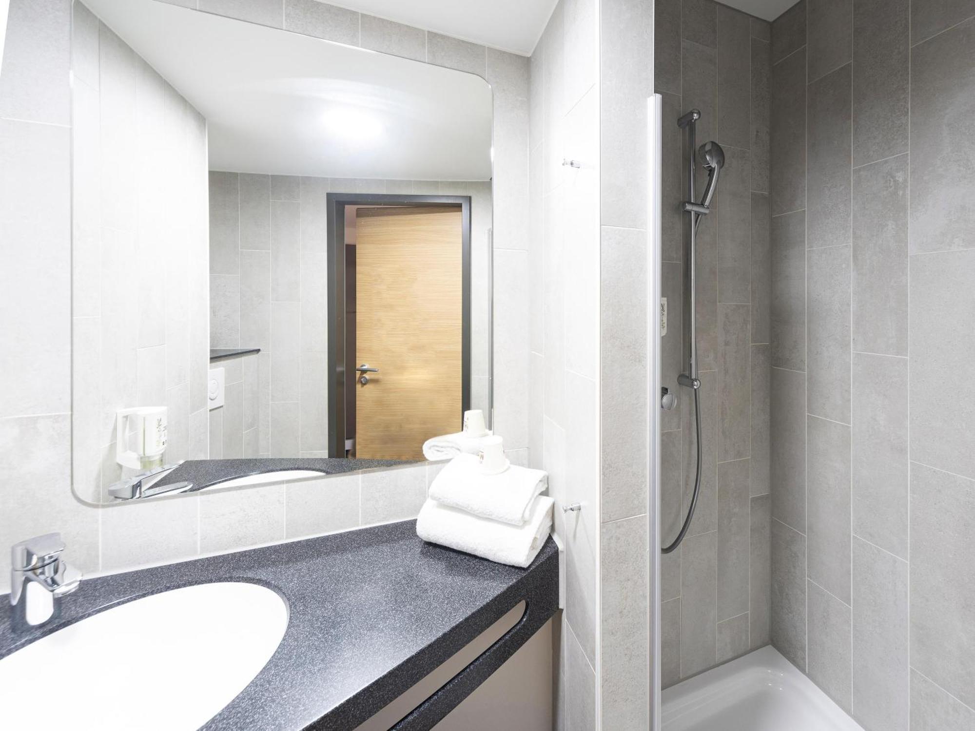 B&B Hotel Dessau Eksteriør billede